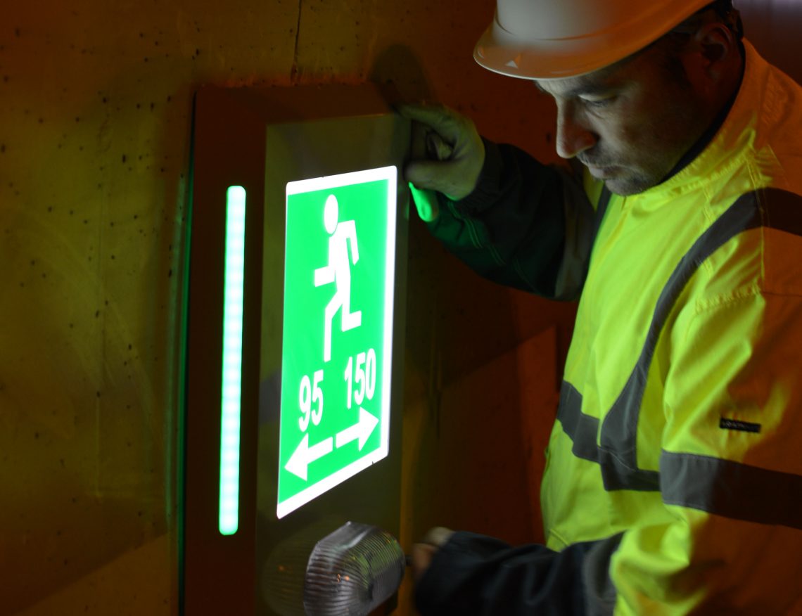 Installation of tunnel emergency exit lighting in 6 Tunnels of the